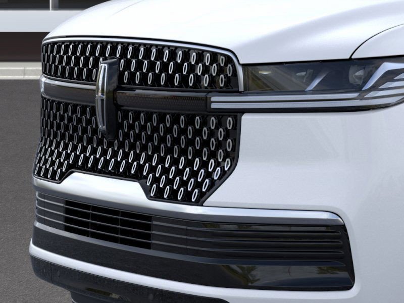 New 2025 Lincoln Navigator L Reserve image 16