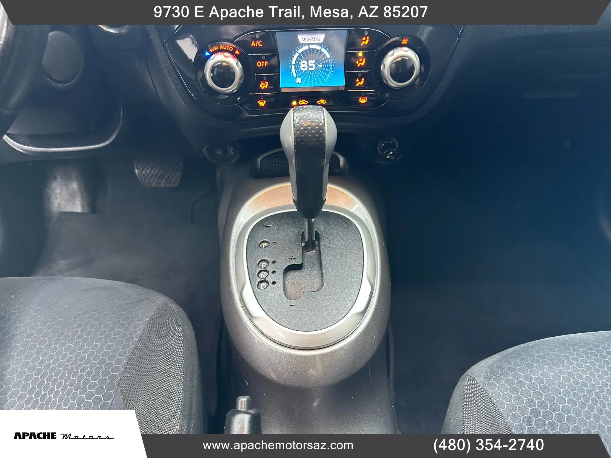 Used 2013 Nissan Juke SV image 29