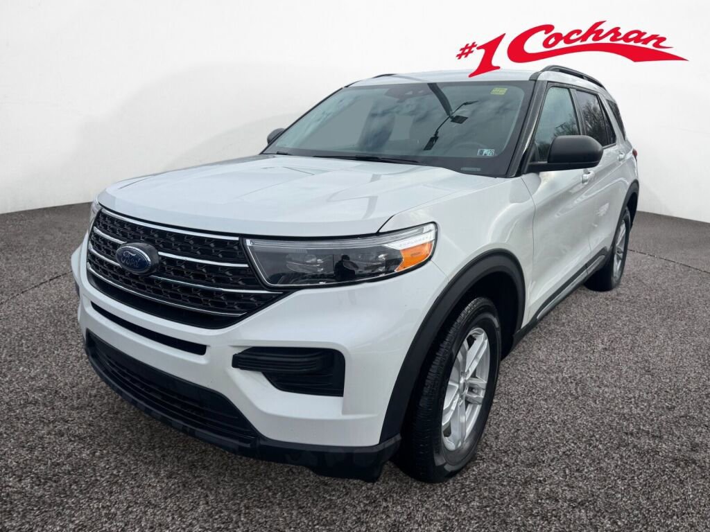 Used 2023 Ford Explorer XLT w/ Class IV Trailer Tow Package image 3