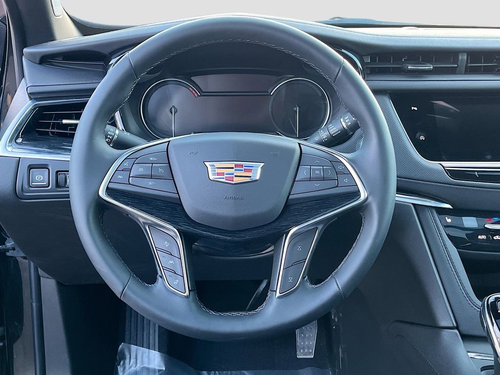 Used 2025 Cadillac XT5 Premium Luxury AWD/4WD image 11