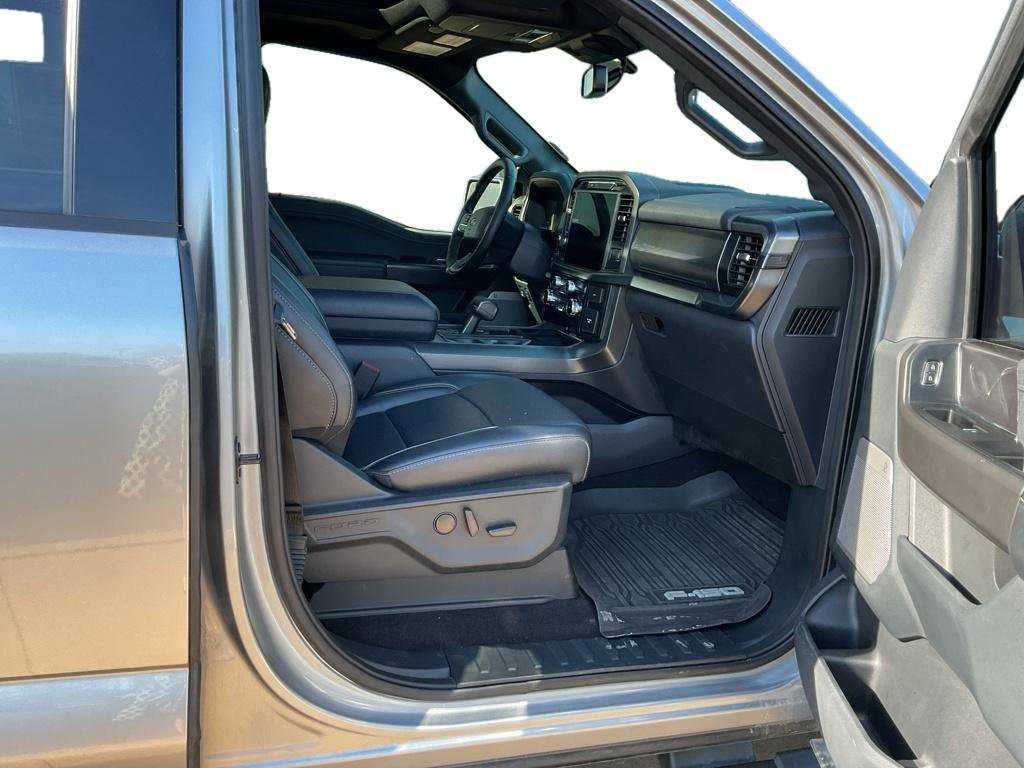 Used 2025 Ford F150 Lariat w/ Equipment Group 501A Mid AWD/4WD image 7