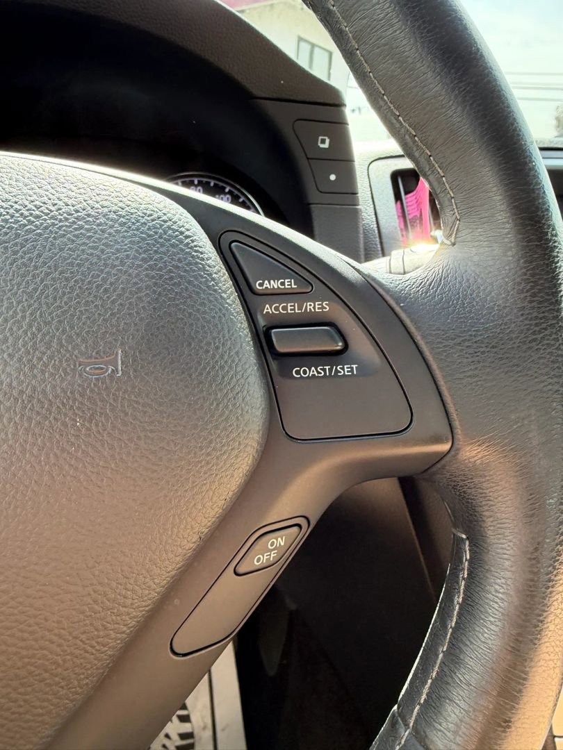 Used 2013 INFINITI G37 Sport image 20