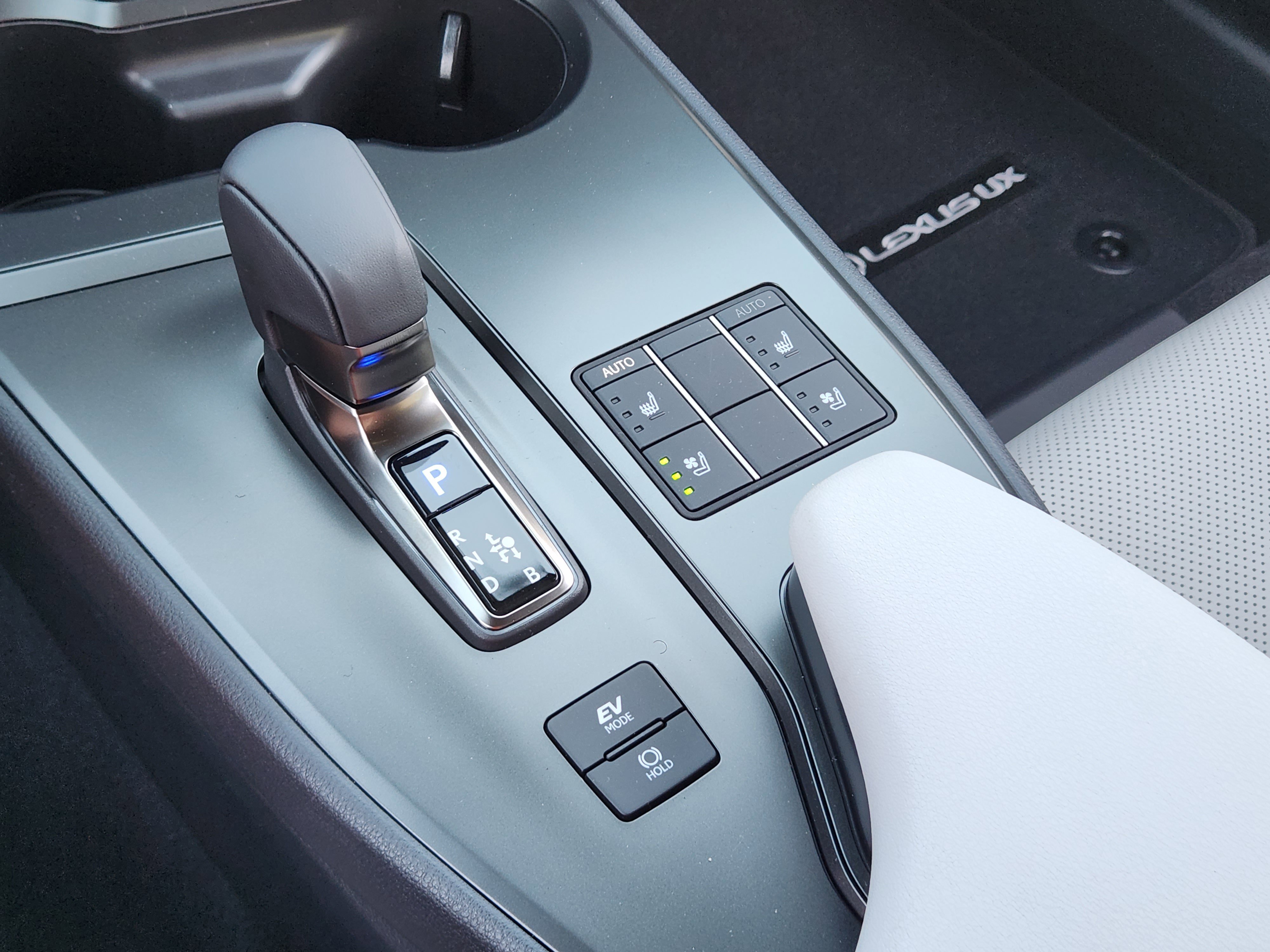 New 2026 Lexus UX 300h 300h F SPORT Design image 13