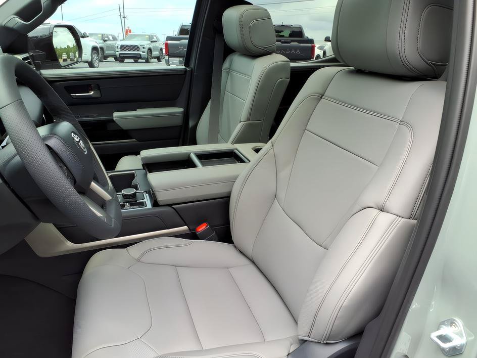 New 2026 Toyota Tundra Limited AWD/4WD image 9
