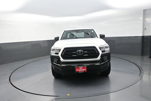Used 2022 Toyota Tacoma SR RWD image 38