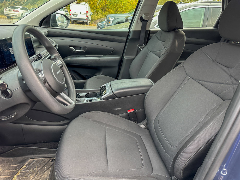 Used 2025 Hyundai Tucson SE AWD/4WD image 9