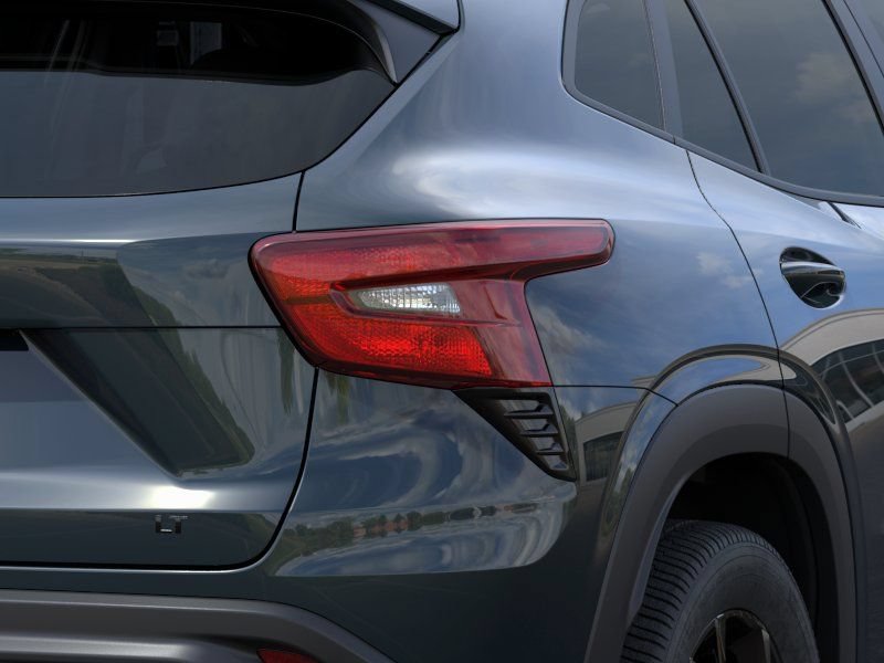 New 2026 Chevrolet Trax LT w/ Midnight Edition FWD image 11