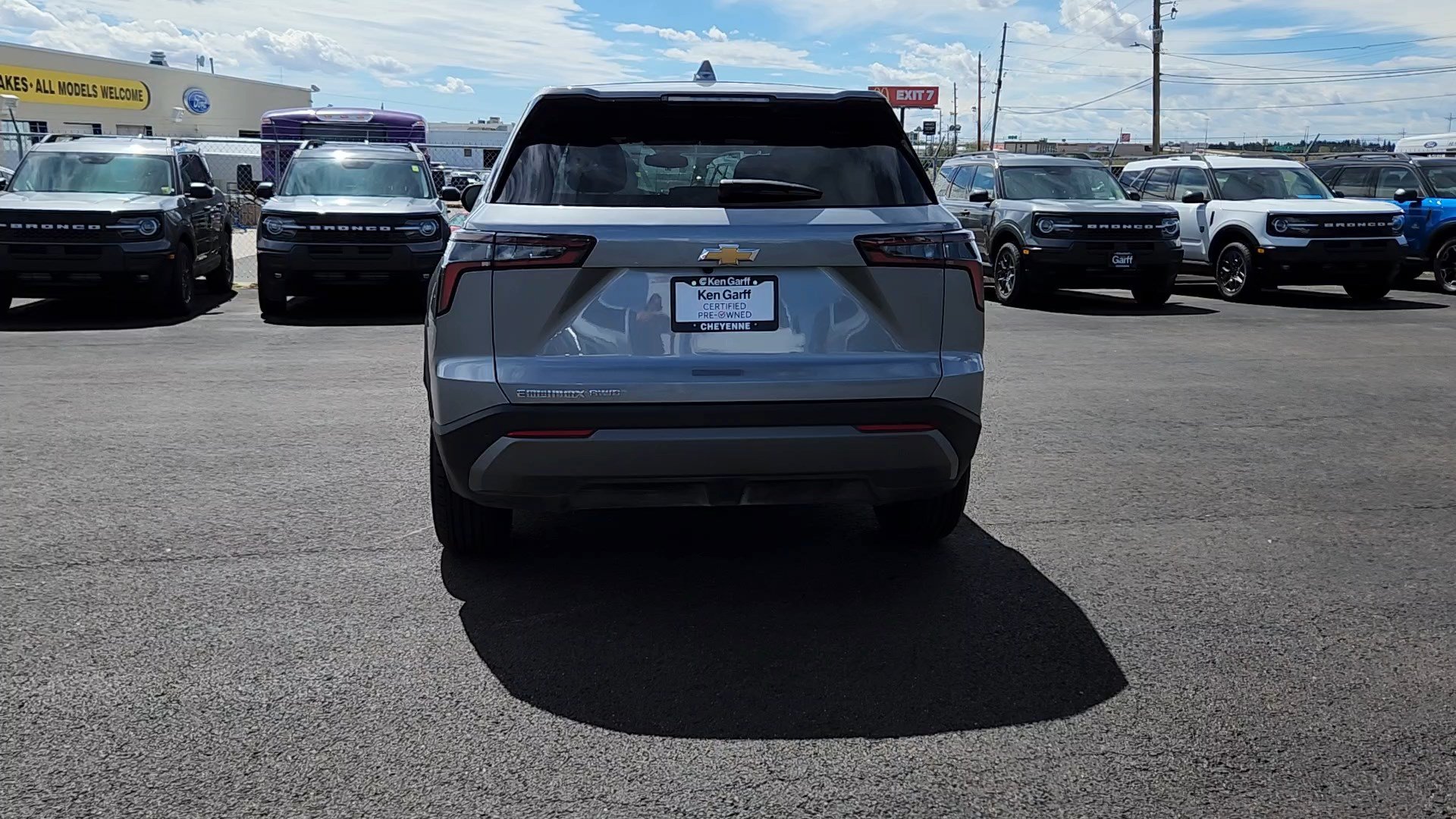 Used 2026 Chevrolet Equinox LT AWD/4WD image 3