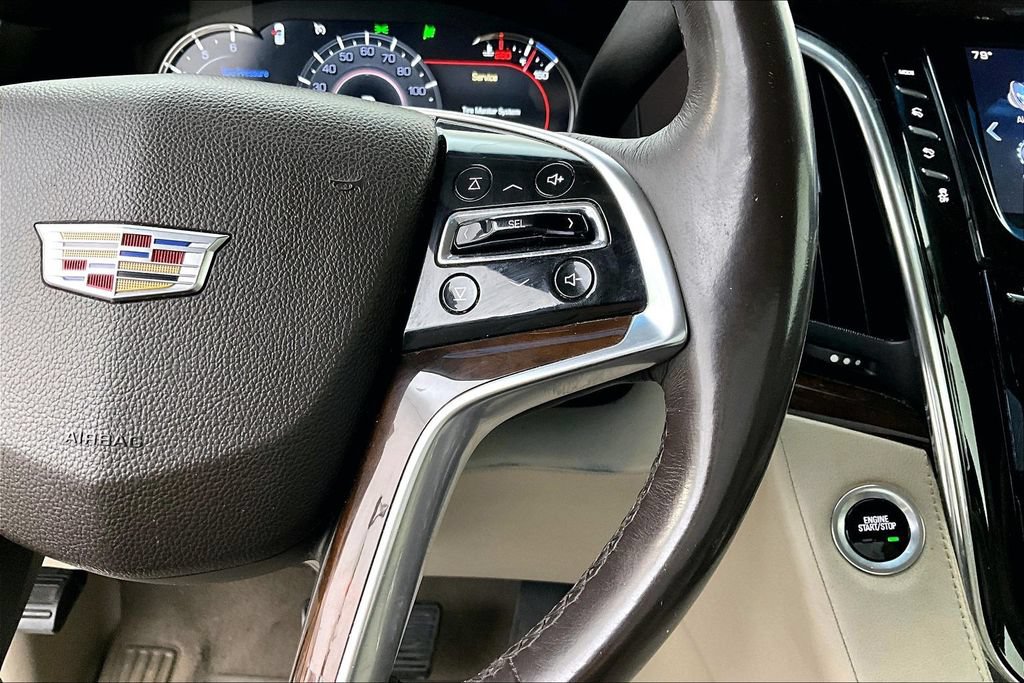 Used 2017 Cadillac Escalade Luxury AWD/4WD image 26
