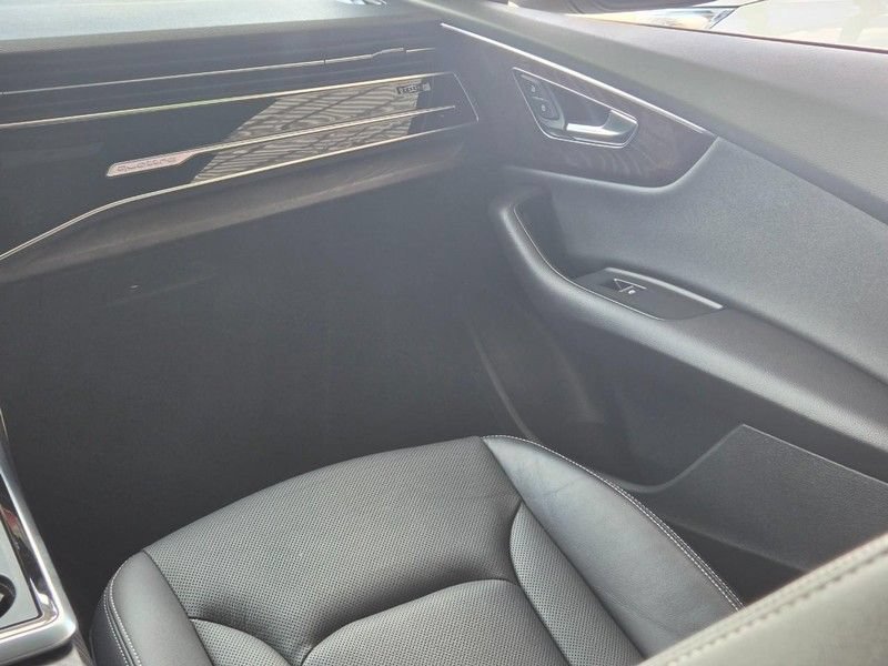 Used 2021 Audi Q8 Premium Plus AWD/4WD image 12