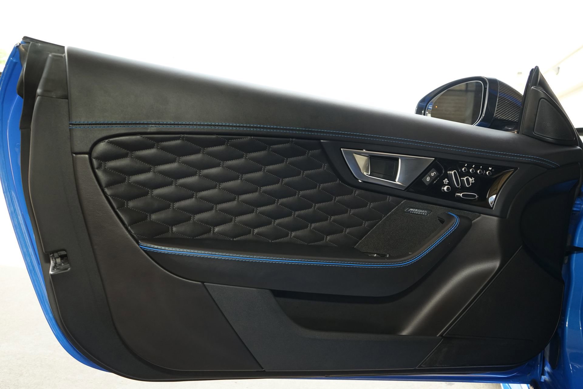 Used 2017 Jaguar F-TYPE SVR image 16