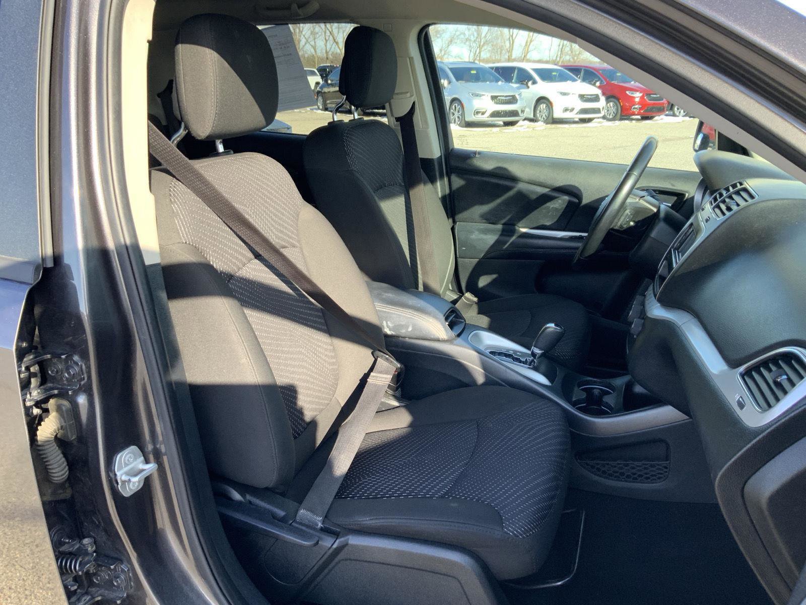 Used 2020 Dodge Journey SE w/ SE Popular Equipment Group image 52