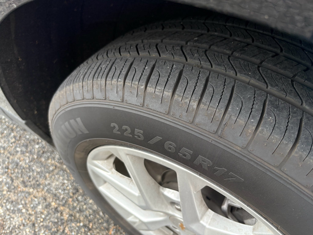 Used 2024 Chevrolet Equinox LT AWD/4WD image 28