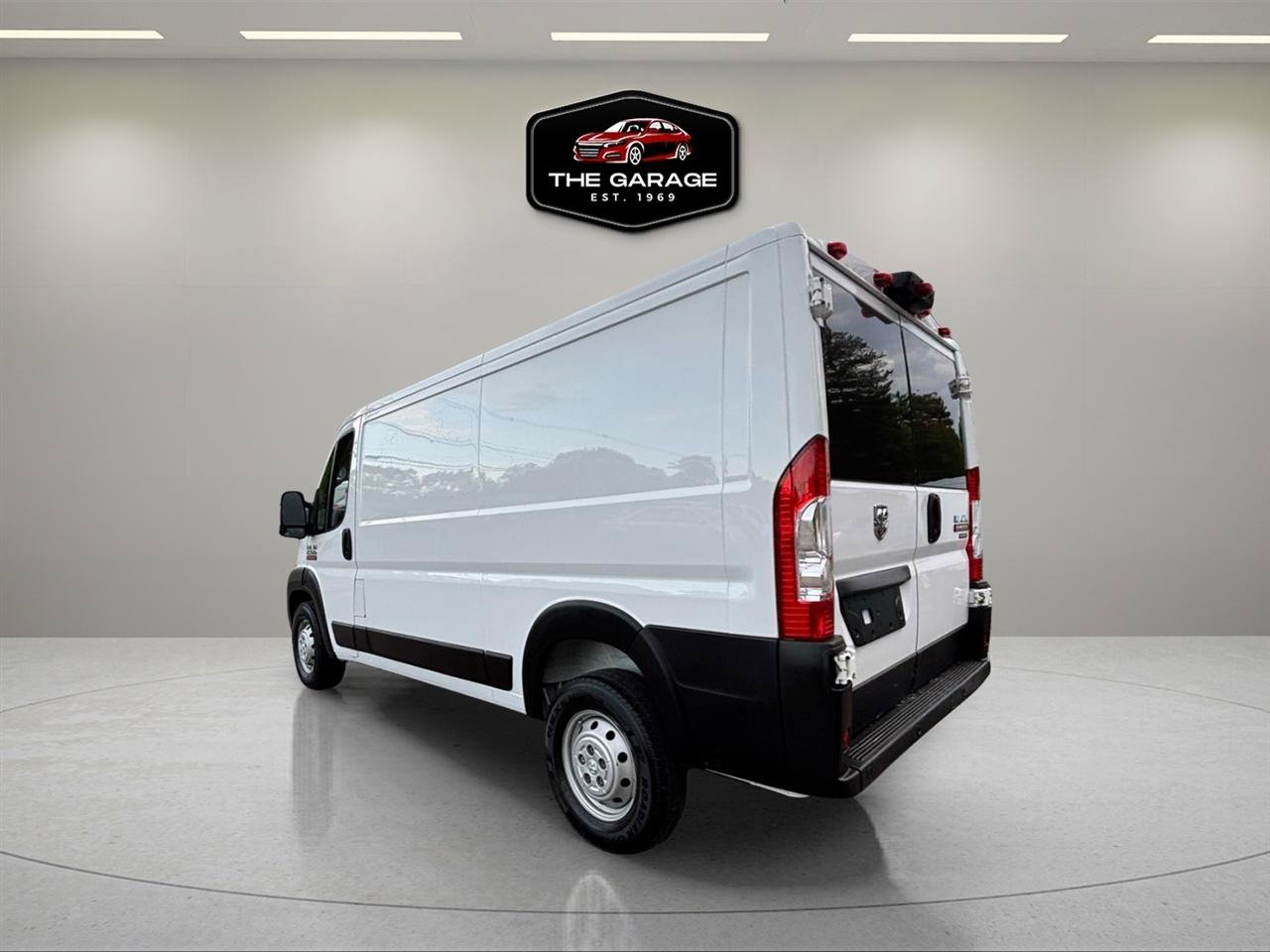 Used 2021 RAM ProMaster 1500 w/ Convenience Group FWD image 3