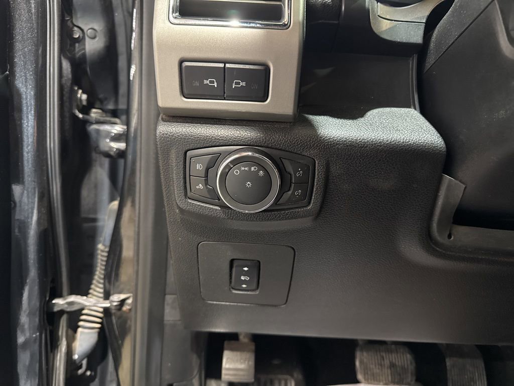 Used 2015 Ford F150 Lariat w/ Equipment Group 502A Luxury image 25