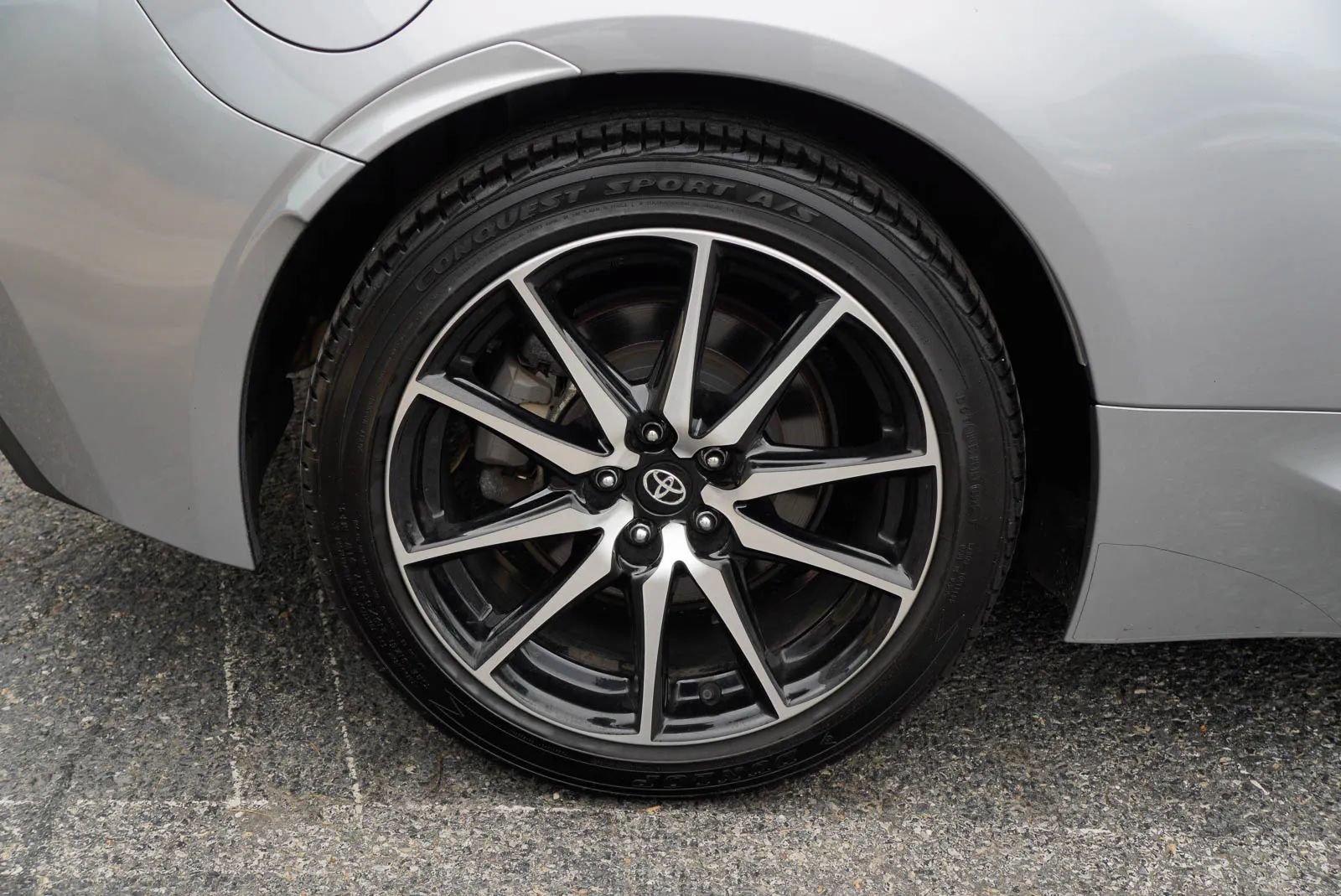 Used 2024 Toyota GR86 RWD image 11