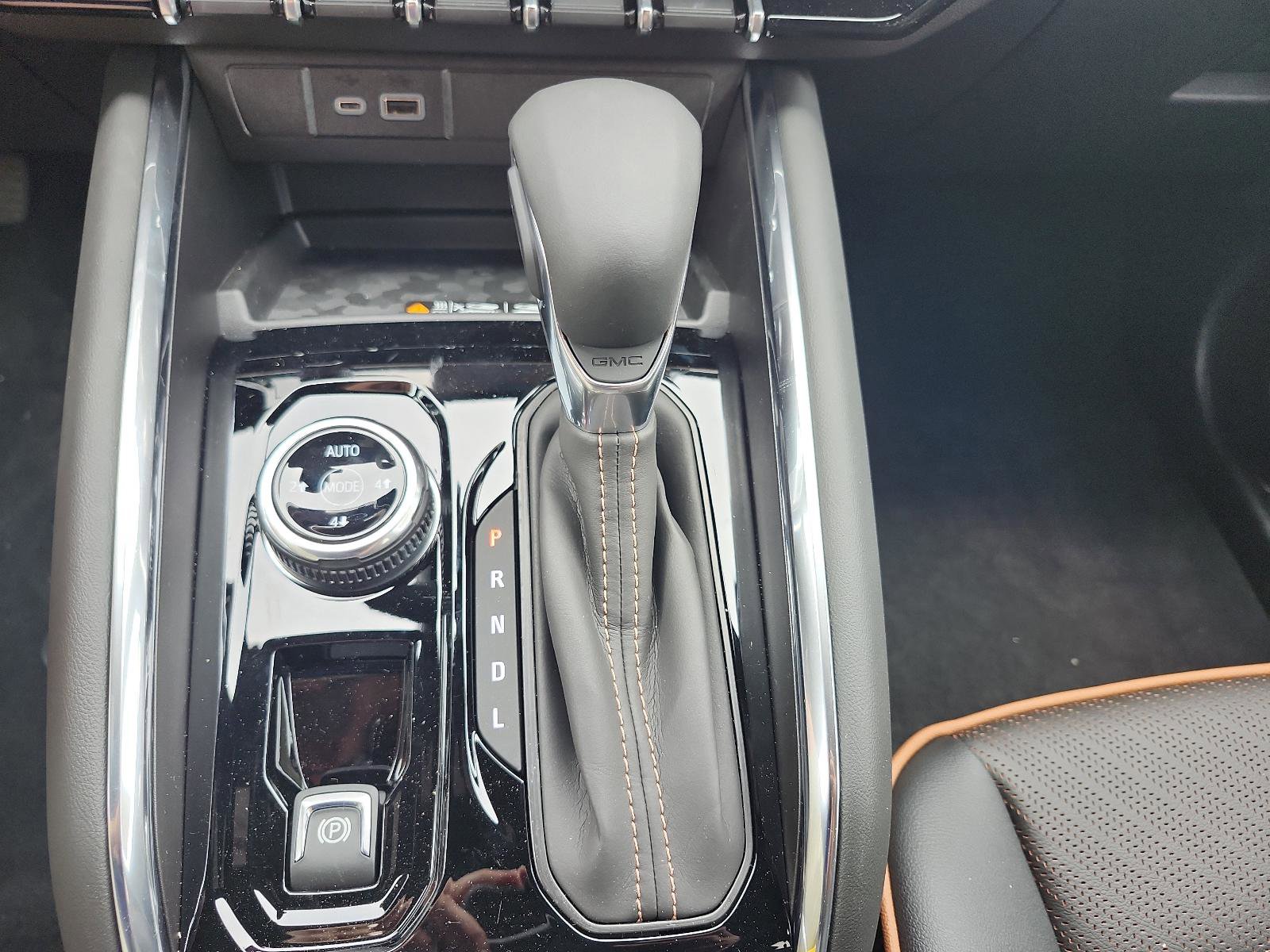 New 2025 GMC Canyon AT4 w/ Nightfall Edition image 14