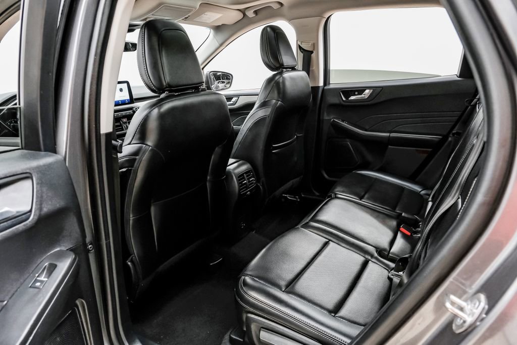 Used 2021 Ford Escape SEL image 47