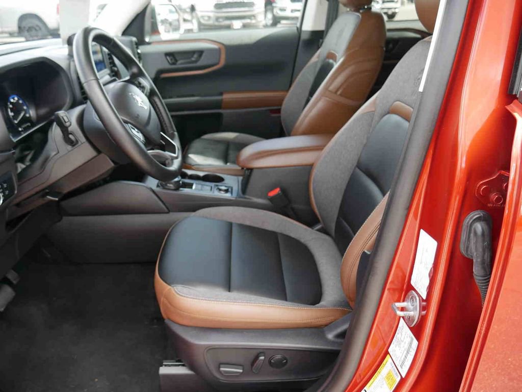 Used 2024 Ford Bronco Sport Outer Banks w/ Tech Package image 22