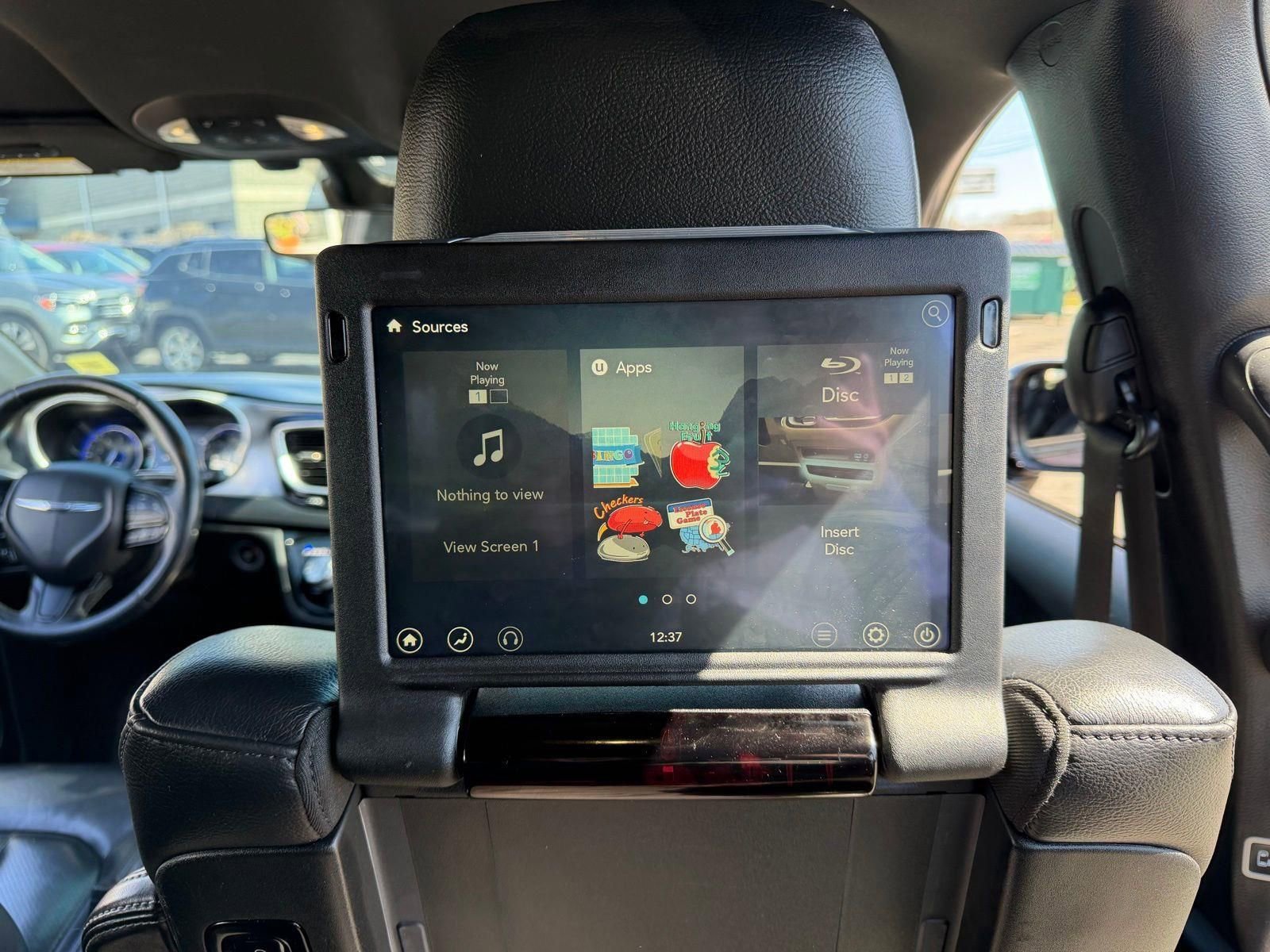 Used 2019 Chrysler Pacifica Touring-L Plus w/ Advanced Safetytec Group image 18