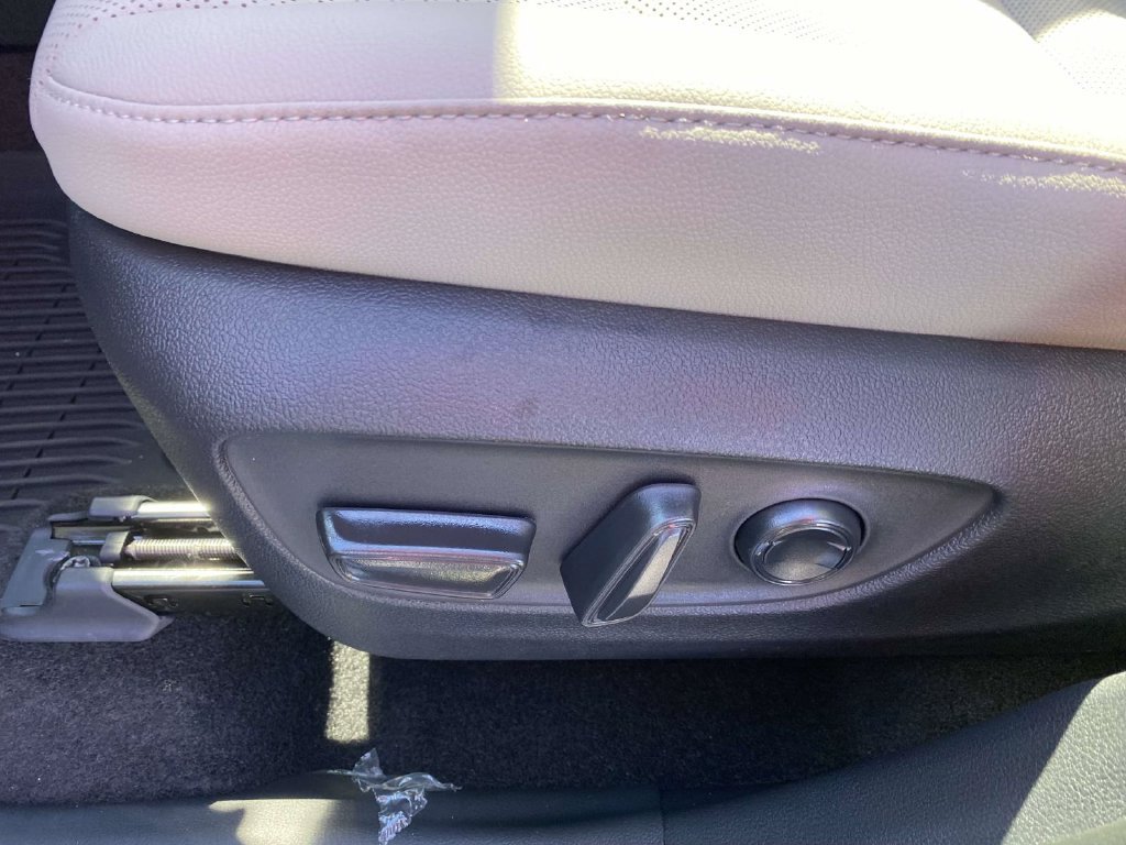 New 2026 Toyota Grand Highlander AWD Hybrid image 14