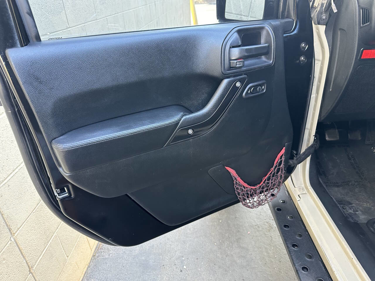 Used 2017 Jeep Wrangler Unlimited Rubicon image 22