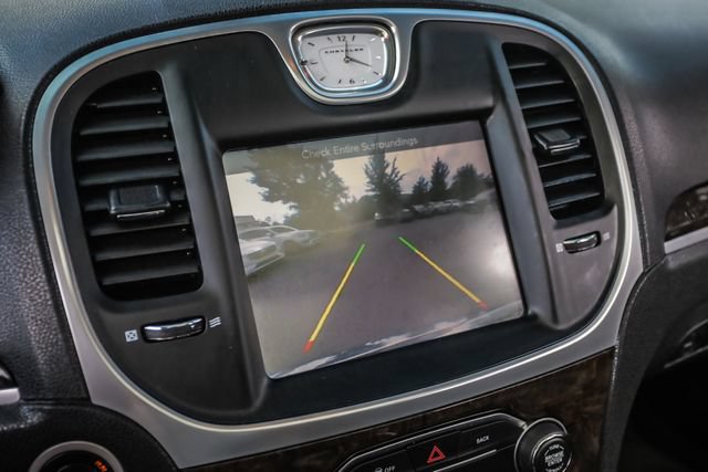 Used 2015 Chrysler 300 C RWD image 34