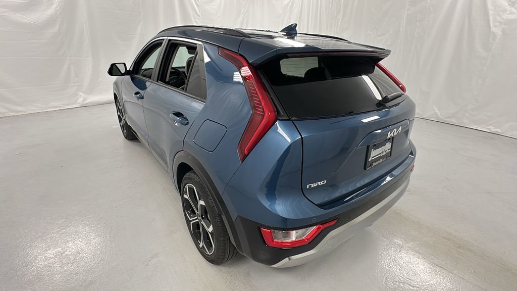 New 2025 Kia Niro EX Touring image 5