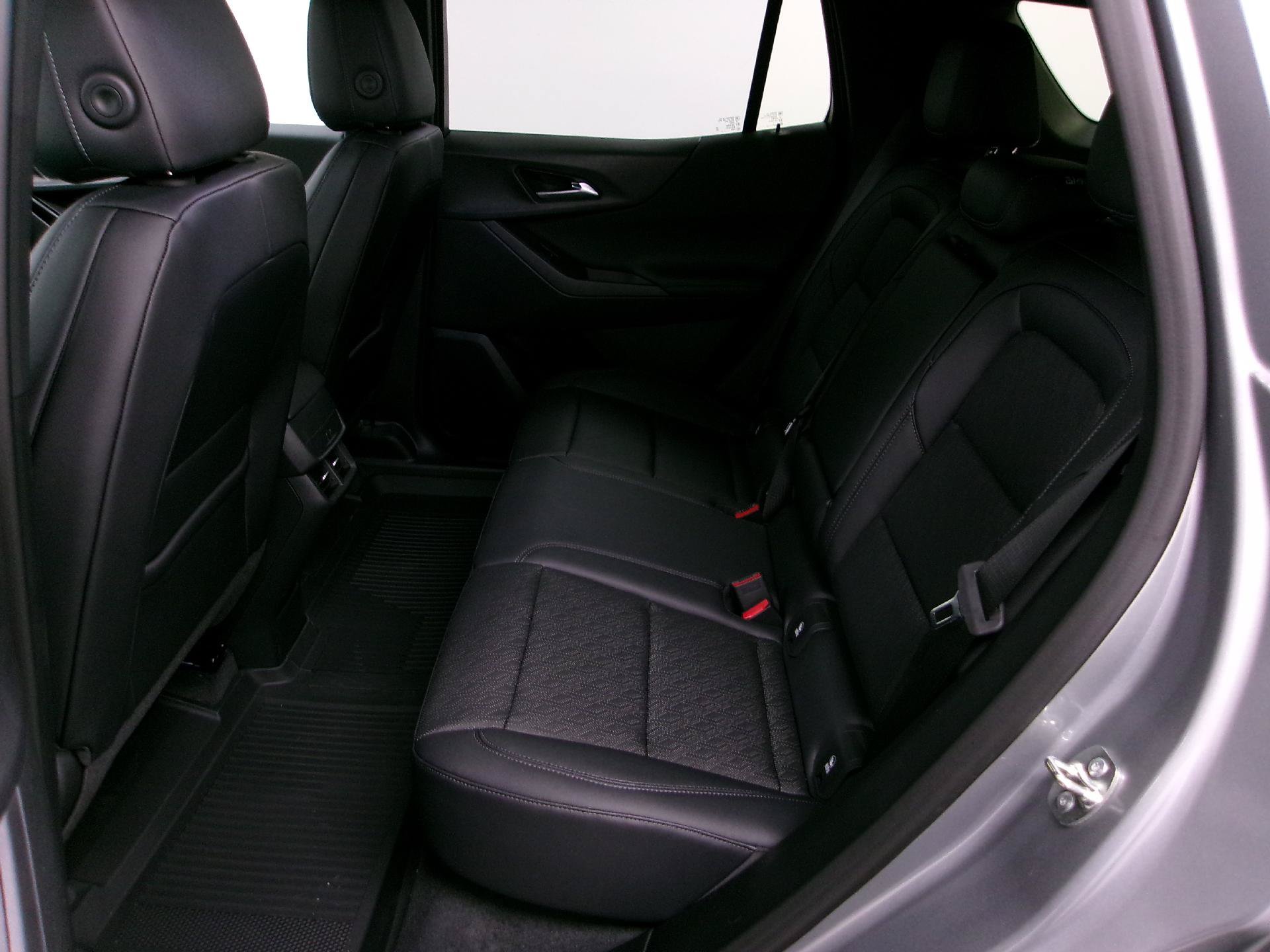 New 2026 Chevrolet Equinox LT AWD/4WD image 10