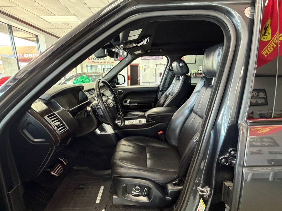 Used 2017 Land Rover Range Rover Supercharged AWD/4WD image 17