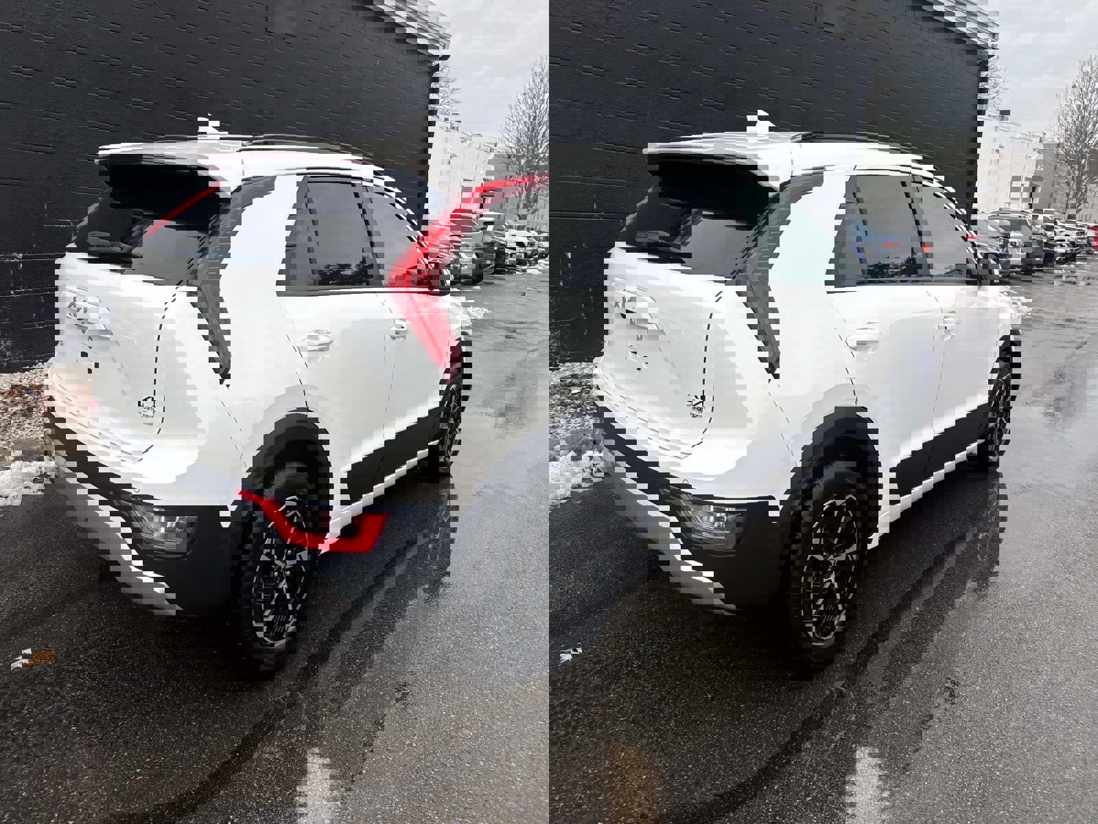 Used 2023 Kia Niro EX video 2