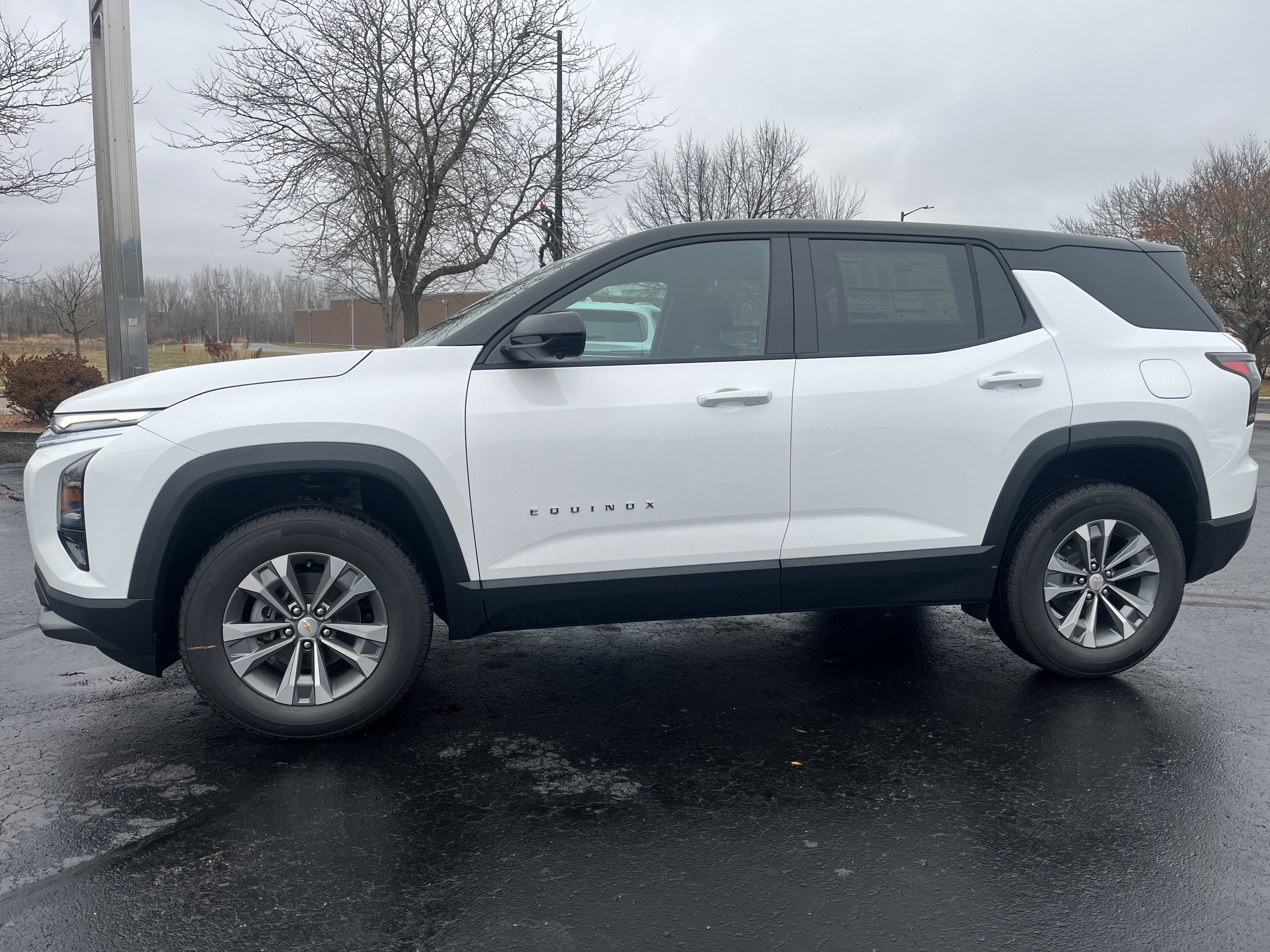 New 2026 Chevrolet Equinox LT w/ Safety and Technology Package image 20