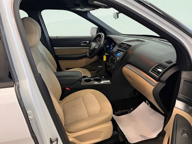 Used 2017 Ford Explorer FWD image 13