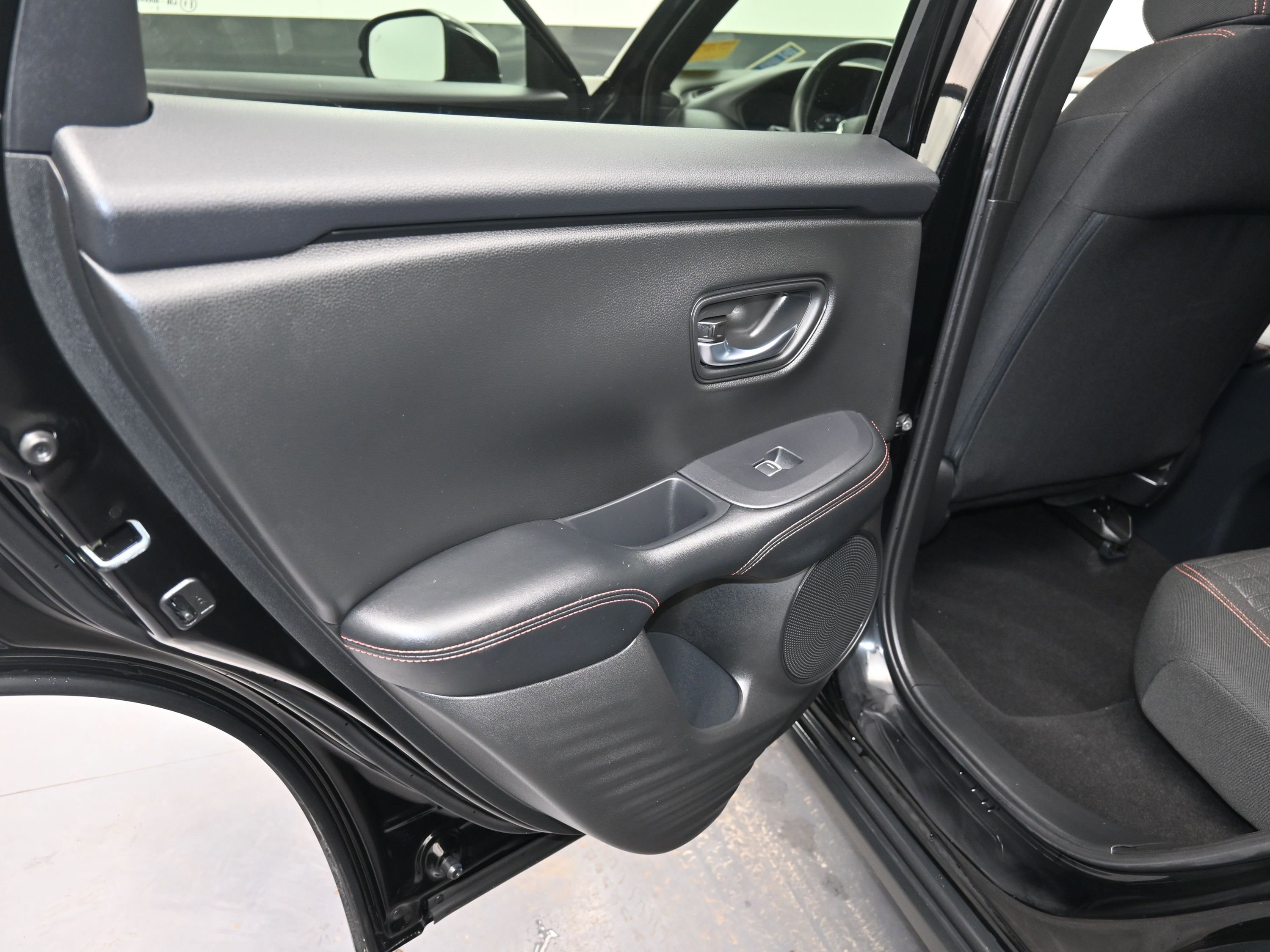 Used 2023 Honda HR-V Sport image 21