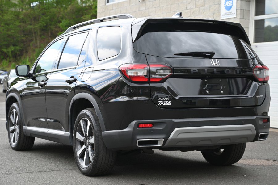 Used 2023 Honda Pilot Elite image 5
