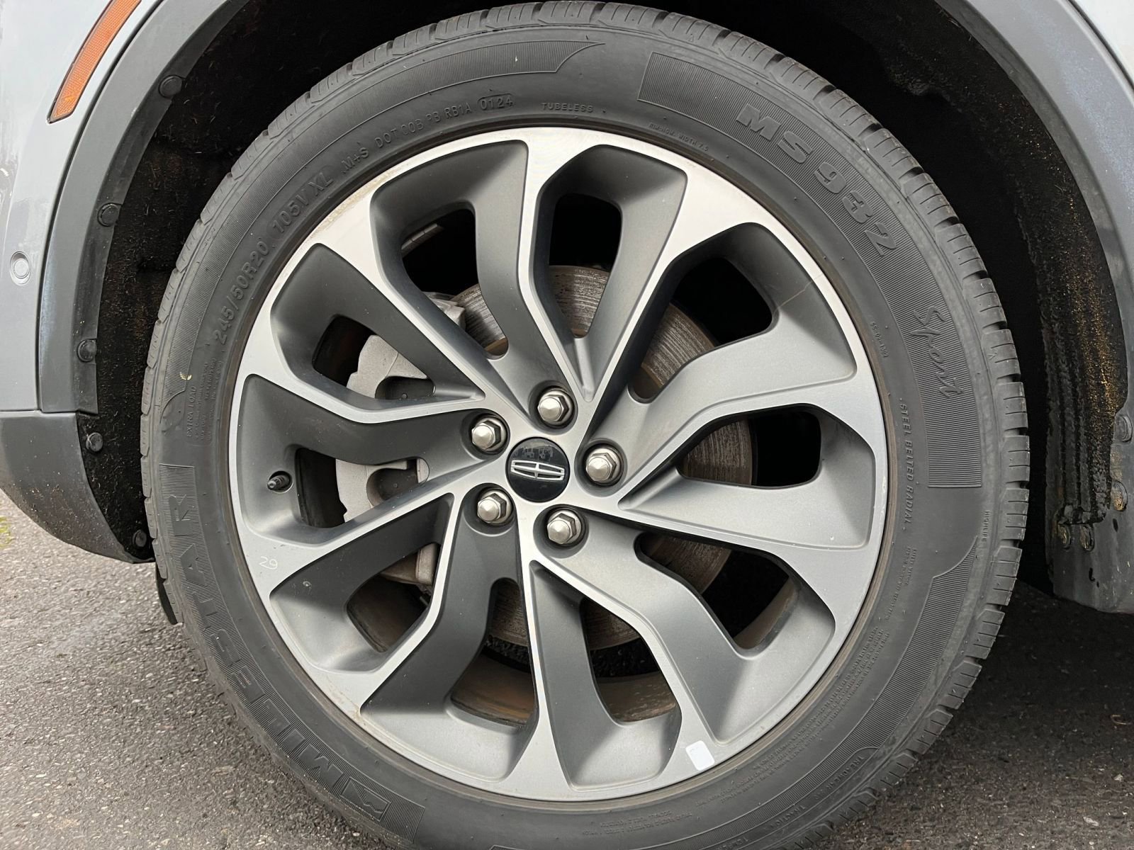 Used 2023 Lincoln Nautilus Reserve w/ Equipment Group 201A image 32