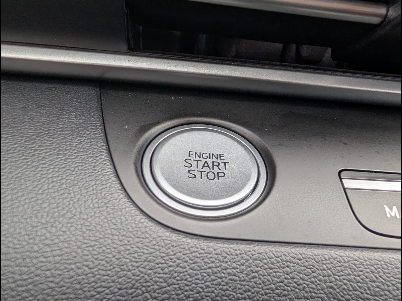 Used 2023 Hyundai Elantra SEL w/ Convenience Package image 10