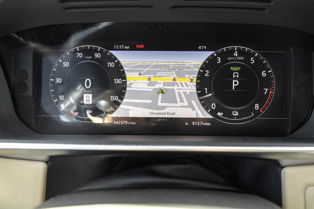 Used 2020 Land Rover Range Rover Sport HSE image 18