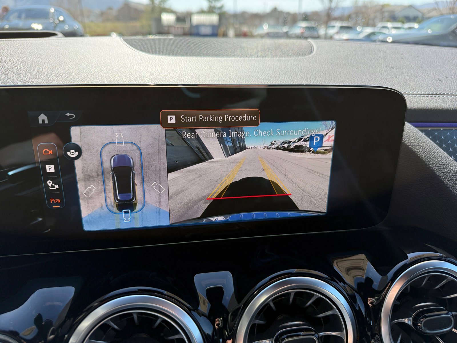 New 2026 Mercedes-Benz GLA 35 AMG 4MATIC image 29