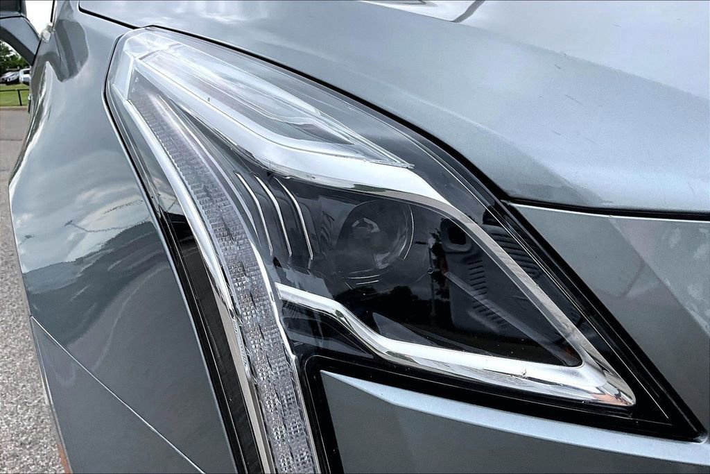 Used 2023 Cadillac XT5 Premium Luxury w/ Technology Package AWD/4WD image 31