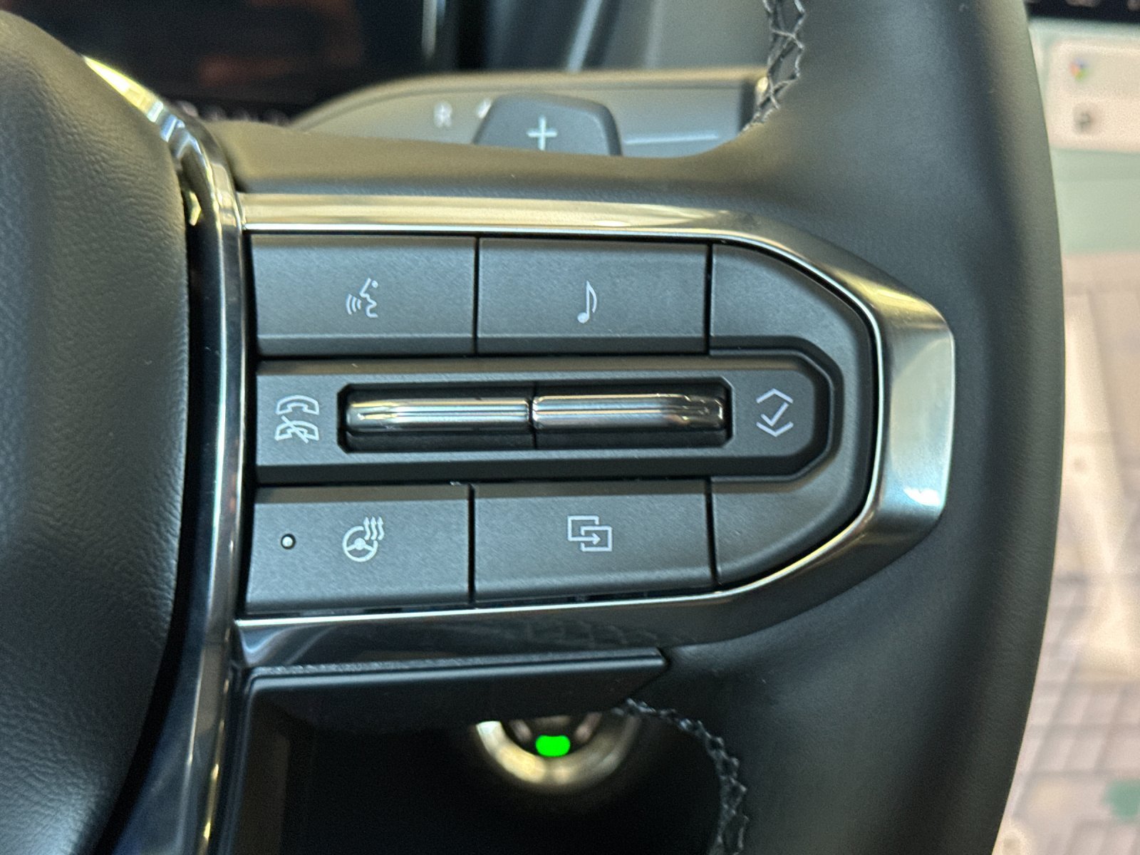 New 2027 GMC Terrain Elevation w/ Elevation Premium Package FWD image 28