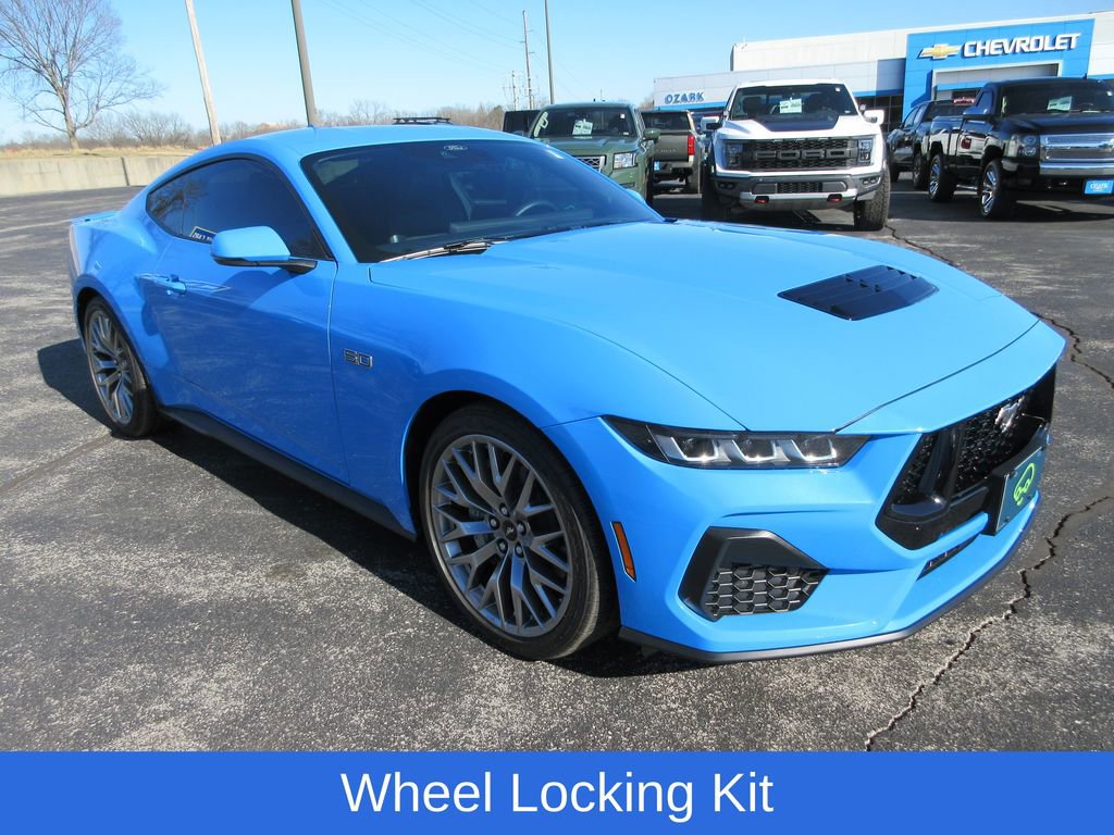 Used 2025 Ford Mustang GT Premium image 7