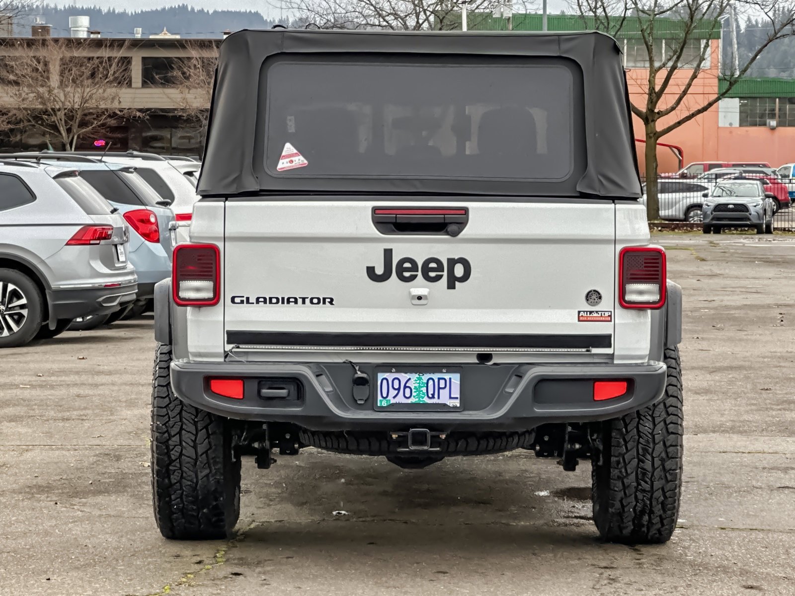 Used 2024 Jeep Gladiator Sport image 5