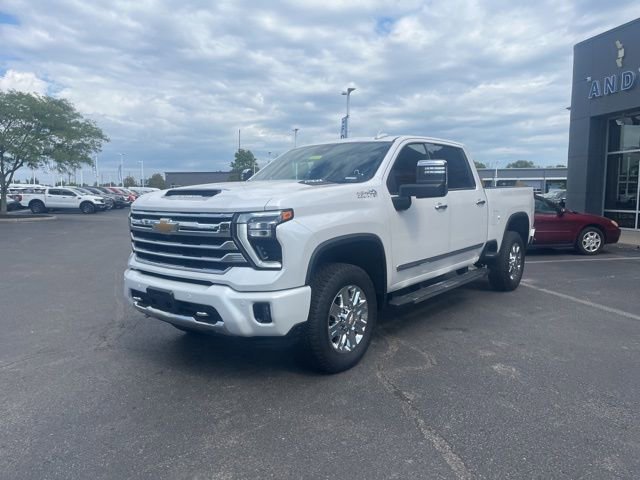 Used 2024 Chevrolet Silverado 3500 High Country video 2