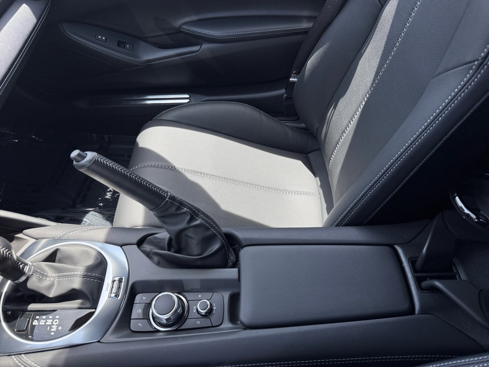 Certified 2025 MAZDA MX-5 Miata RF Grand Touring RWD image 14