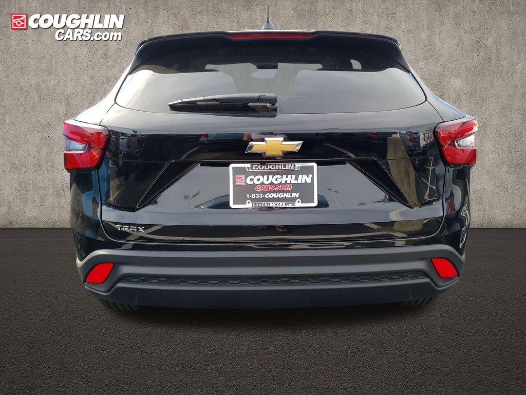 New 2026 Chevrolet Trax LS image 4