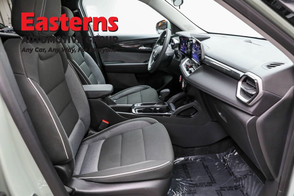 Used 2026 Chevrolet TrailBlazer LT w/ Driver Confidence Package image 24