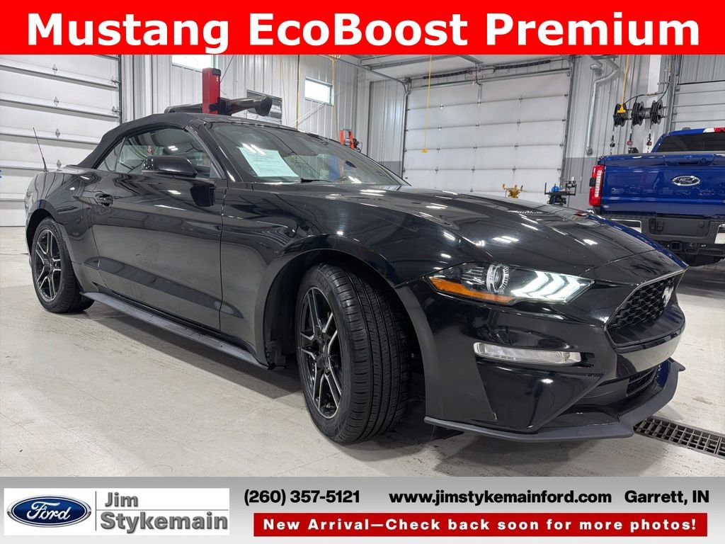 Used 2020 Ford Mustang Premium RWD image 10