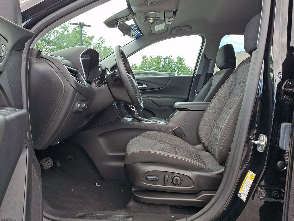 Used 2023 Chevrolet Equinox LT AWD/4WD image 15