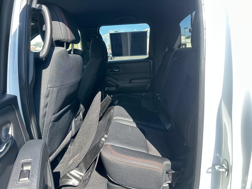Used 2022 Nissan Frontier PRO-4X AWD/4WD image 16
